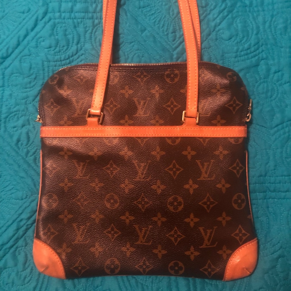 ***SOLD*** Louis Vuitton Coussin GM